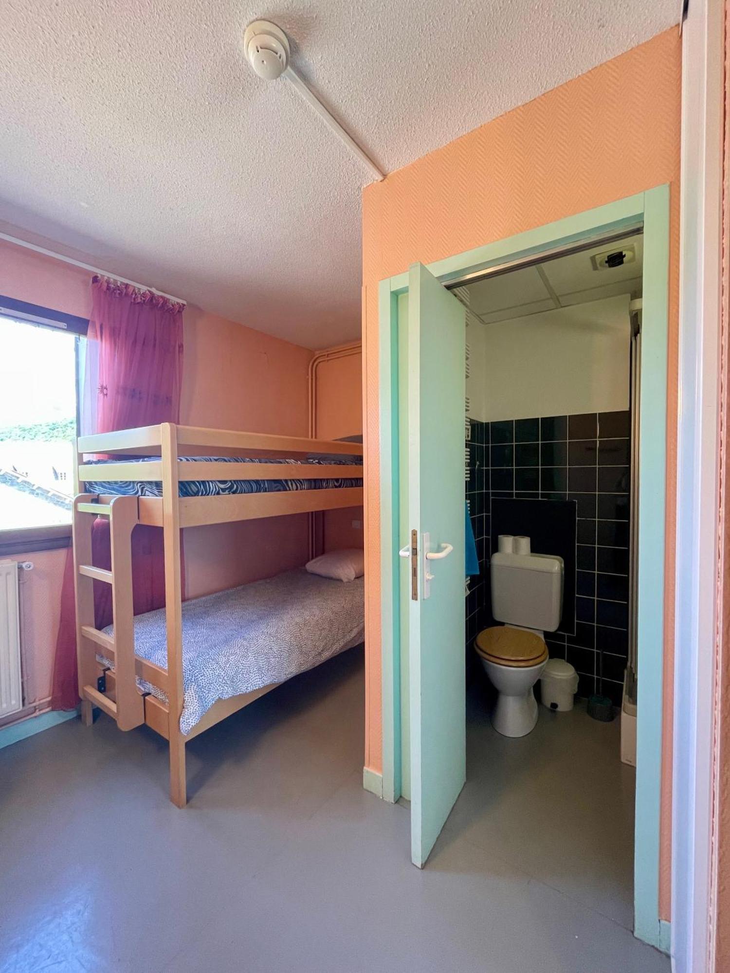 La Baleine Blanche - Chambres Campan Ruang foto